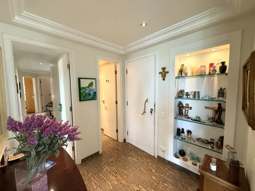 Apartamento com 4 quartos à venda, 205m2 em Perdizes, São Paulo - SP - imagem 4 Foto 4 de Apartamento com 4 quartos à venda, 205m2 em Perdizes, São Paulo - SP