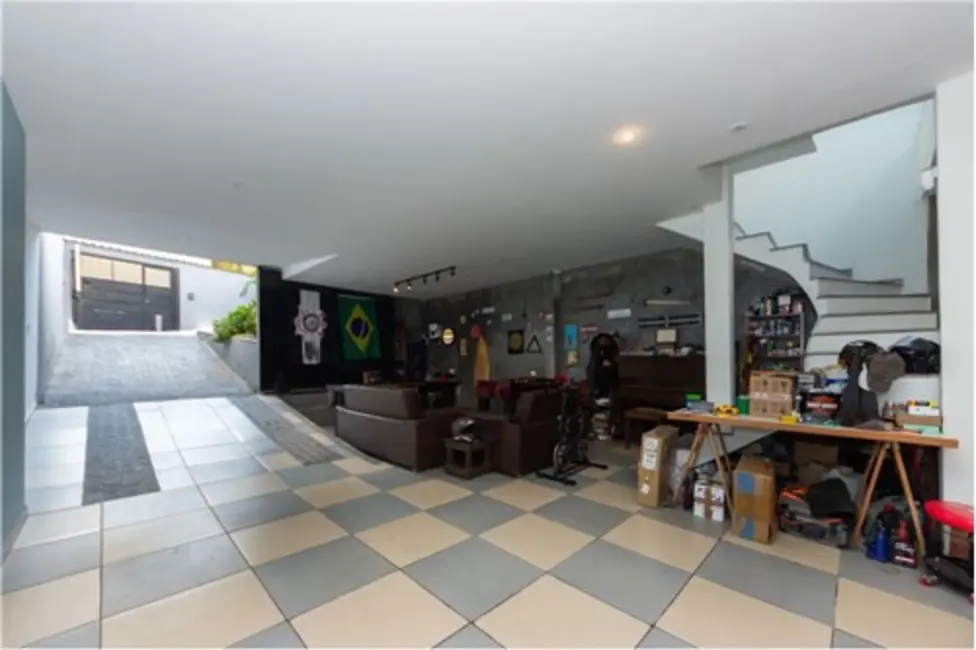 Foto 3 de Casa com 6 quartos à venda, 370m2 em Vila Anglo Brasileira, São Paulo - SP