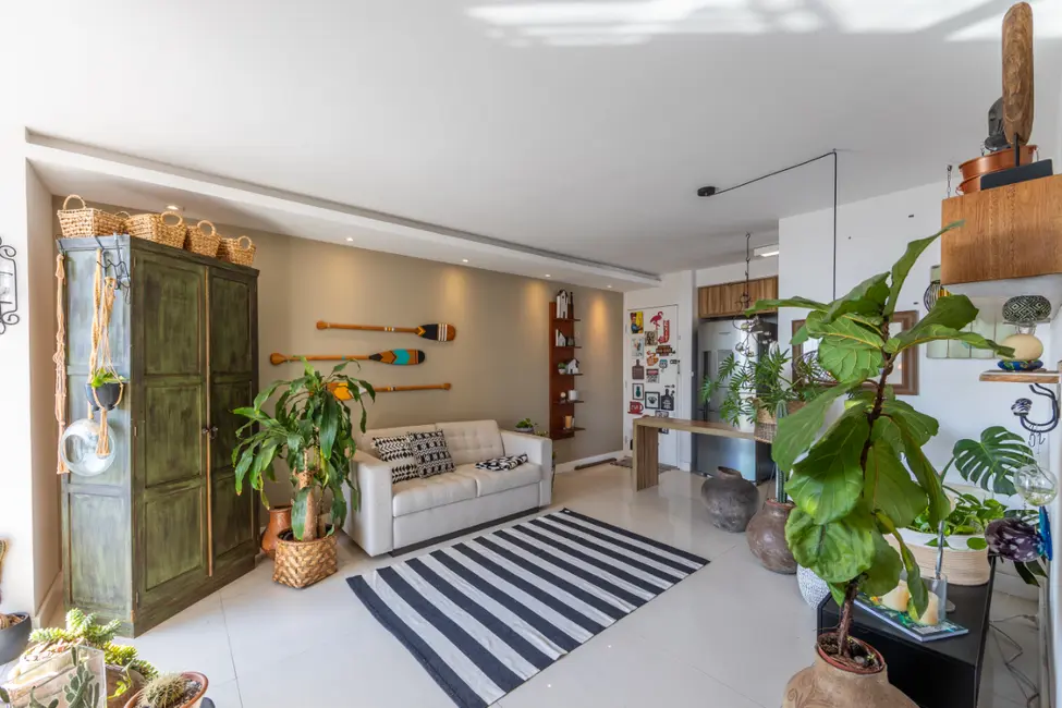 Foto 2 de Apartamento com 2 quartos à venda, 69m2 em São Paulo - SP