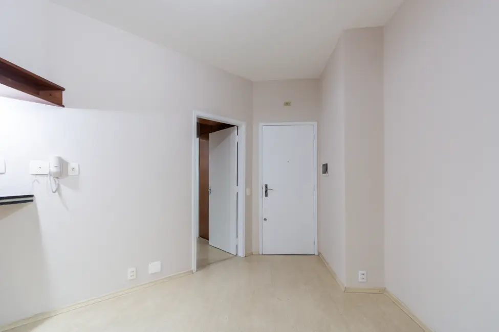 Foto 3 de Apartamento com 1 quarto à venda, 33m2 em Moema, São Paulo - SP