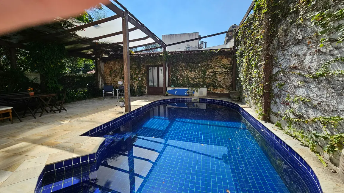 Foto 1 de Casa com 3 quartos à venda, 372m2 em Vila Cordeiro, São Paulo - SP