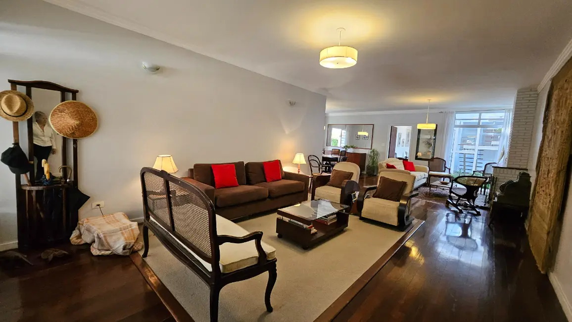 Foto 3 de Casa com 3 quartos à venda, 372m2 em Vila Cordeiro, São Paulo - SP