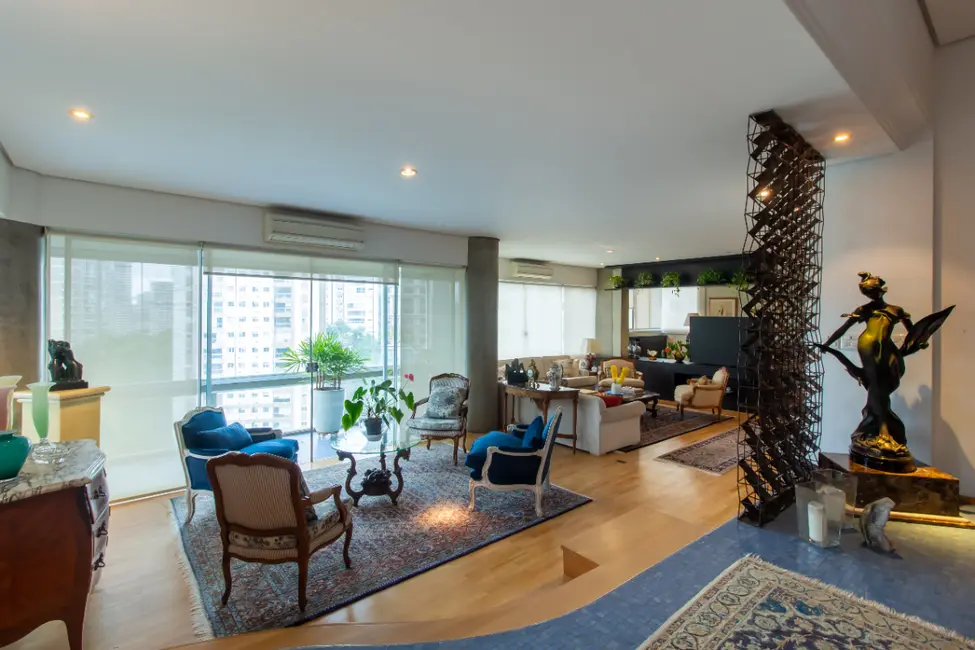 Foto 1 de Apartamento com 4 quartos para alugar, 272m2 em Jardim Fonte do Morumbi, São Paulo - SP
