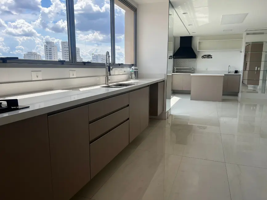 Foto 9 de Apartamento com 3 quartos à venda, 252m2 em Real Parque, São Paulo - SP