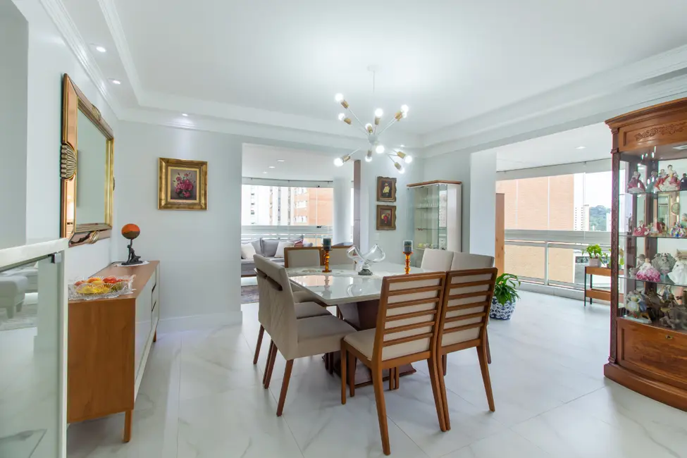 Foto 6 de Apartamento com 4 quartos à venda, 261m2 em Vila Andrade, São Paulo - SP