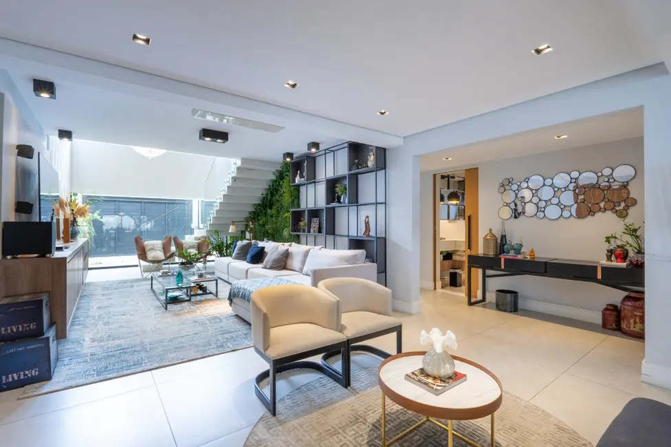 Casa com 4 quartos à venda, 344m2 em Alto de Pinheiros, São Paulo - SP - imagem 4 Foto 4 de Casa com 4 quartos à venda, 344m2 em Alto de Pinheiros, São Paulo - SP