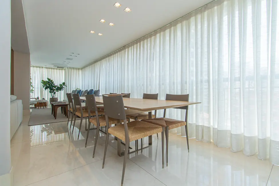 Foto 7 de Apartamento com 3 quartos à venda, 226m2 em Vila Nova Conceição, São Paulo - SP