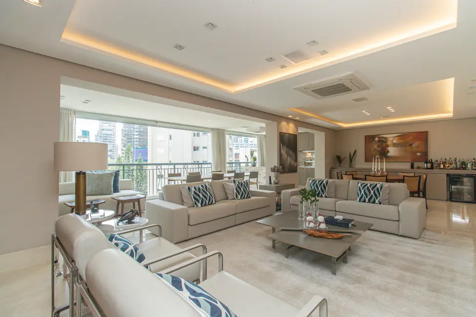 Foto 1 de Apartamento com 3 quartos à venda, 226m2 em Vila Nova Conceição, São Paulo - SP