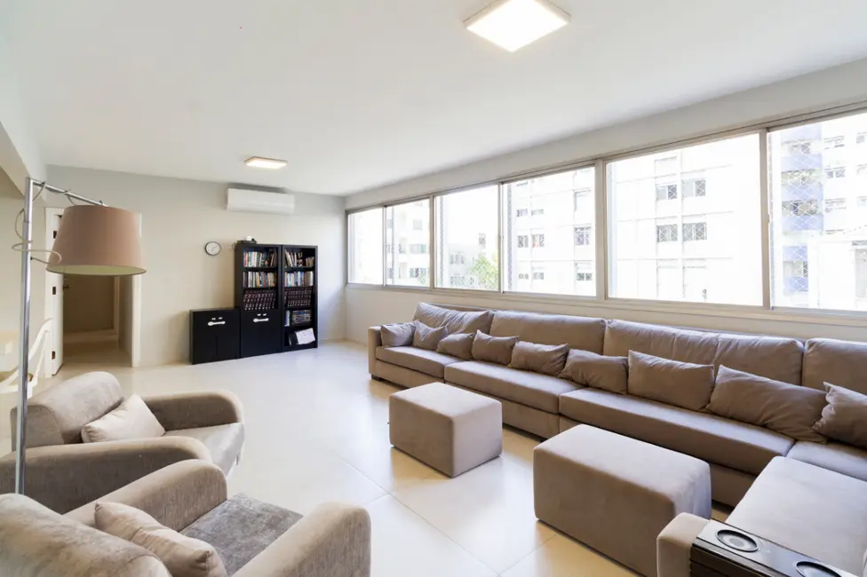 Apartamento com 3 quartos à venda, 145m2 em Santa Cecília, São Paulo - SP - imagem 1 Foto 1 de Apartamento com 3 quartos à venda, 145m2 em Santa Cecília, São Paulo - SP