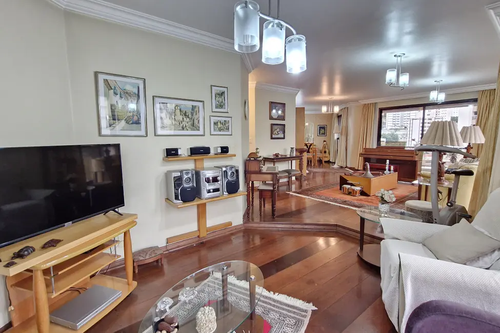 Apartamento com 4 quartos à venda, 219m2 em Vila Andrade, São Paulo - SP - imagem 3 Foto 3 de Apartamento com 4 quartos à venda, 219m2 em Vila Andrade, São Paulo - SP