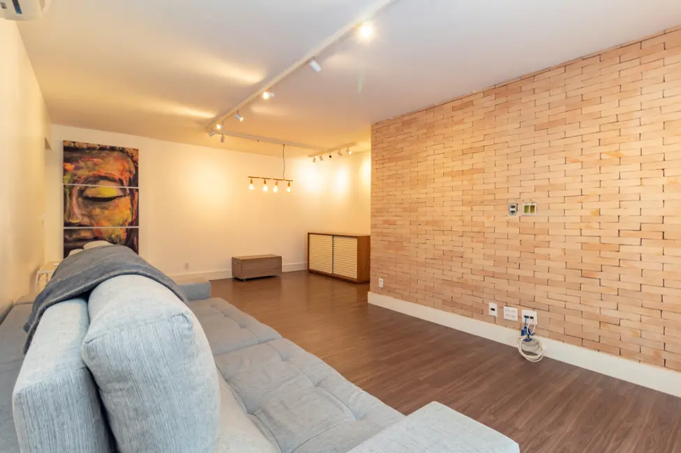 Foto 3 de Apartamento com 2 quartos à venda, 101m2 em Moema, São Paulo - SP