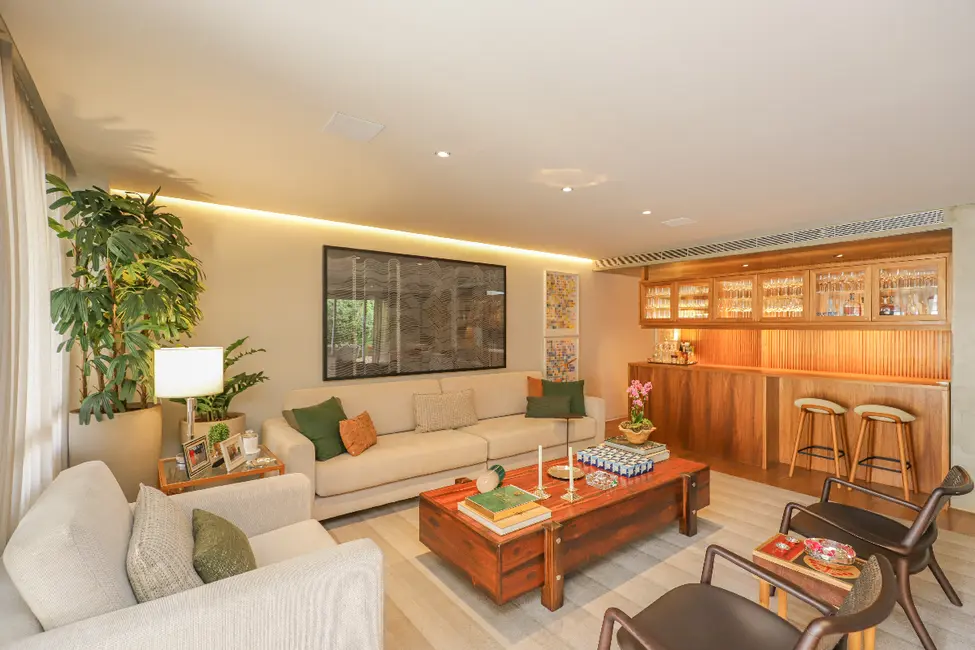 Casa de Condomínio com 4 quartos à venda, 1100m2 em Morumbi, São Paulo - SP - imagem 1 Foto 1 de Casa de Condomínio com 4 quartos à venda, 1100m2 em Morumbi, São Paulo - SP