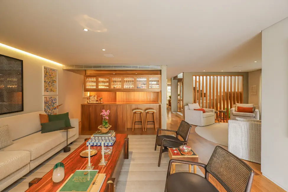 Casa de Condomínio com 4 quartos à venda, 1100m2 em Morumbi, São Paulo - SP - imagem 2 Foto 2 de Casa de Condomínio com 4 quartos à venda, 1100m2 em Morumbi, São Paulo - SP