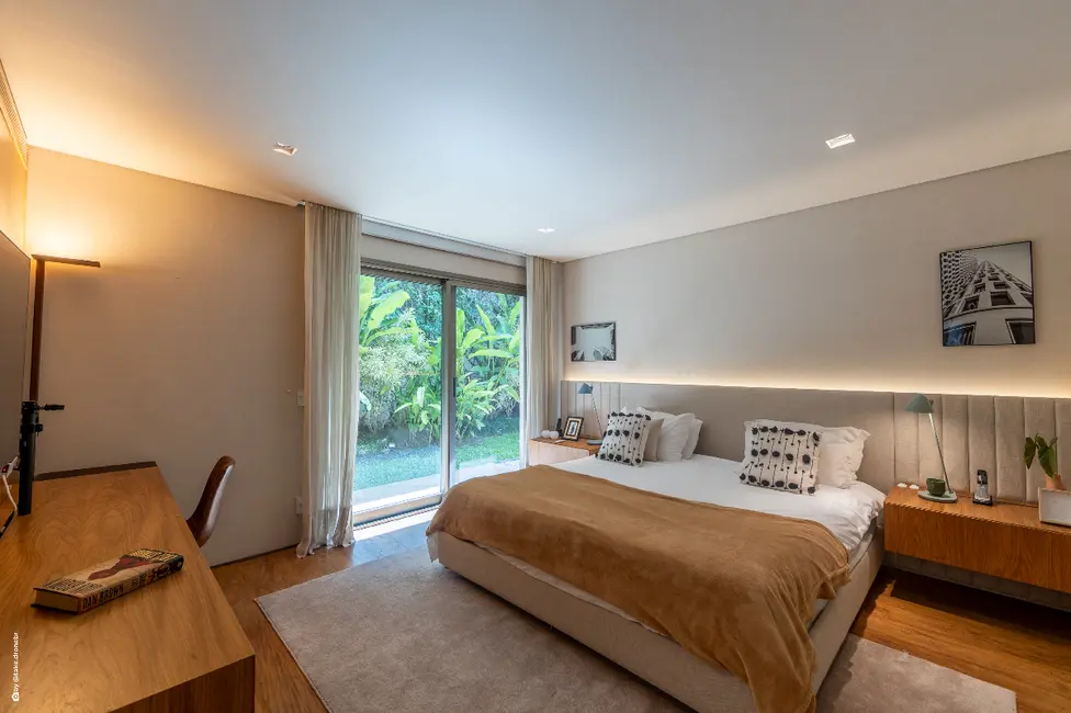 Casa de Condomínio com 3 quartos à venda, 628m2 em Alto de Pinheiros, São Paulo - SP - imagem 9 Foto 9 de Casa de Condomínio com 3 quartos à venda, 628m2 em Alto de Pinheiros, São Paulo - SP