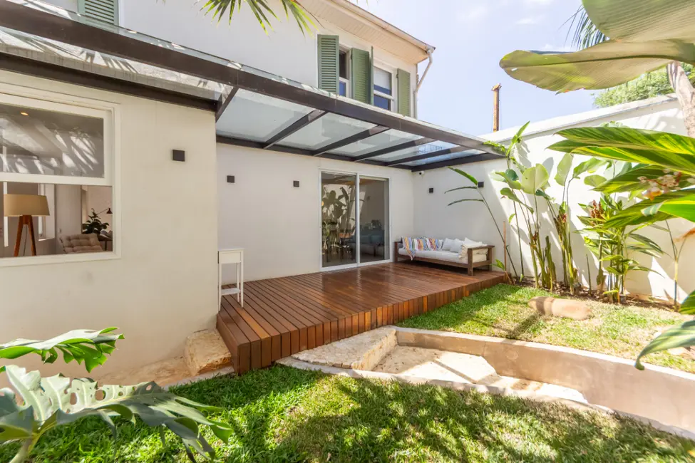 Casa com 3 quartos à venda, 280m2 em Campo Belo, São Paulo - SP - imagem 1 Foto 1 de Casa com 3 quartos à venda, 280m2 em Campo Belo, São Paulo - SP