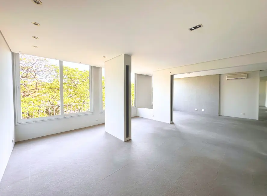 Foto 3 de Apartamento com 3 quartos à venda, 227m2 em Itaim Bibi, São Paulo - SP