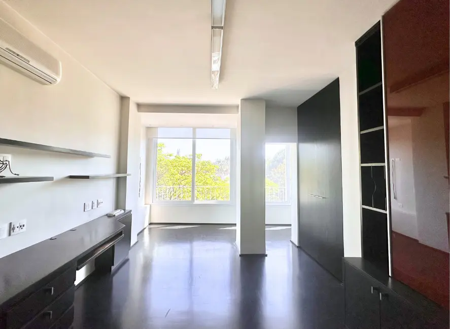 Foto 9 de Apartamento com 3 quartos à venda, 227m2 em Itaim Bibi, São Paulo - SP