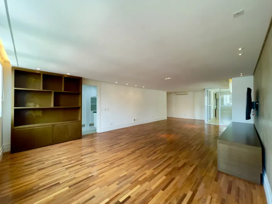 Foto 5 de Apartamento com 3 quartos à venda, 184m2 em Cerqueira César, São Paulo - SP