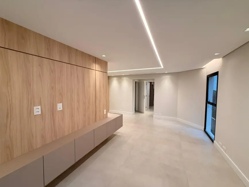 Apartamento com 3 quartos à venda, 98m2 em Moema, São Paulo - SP - imagem 5 Foto 5 de Apartamento com 3 quartos à venda, 98m2 em Moema, São Paulo - SP