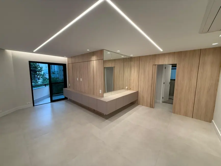 Apartamento com 3 quartos à venda, 98m2 em Moema, São Paulo - SP - imagem 4 Foto 4 de Apartamento com 3 quartos à venda, 98m2 em Moema, São Paulo - SP