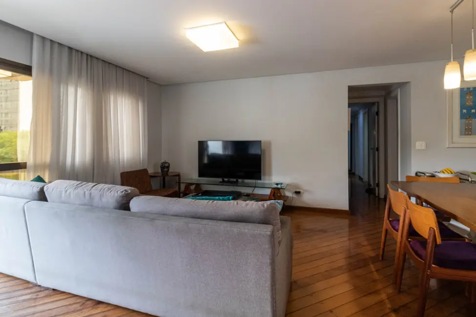 Foto 6 de Apartamento com 3 quartos à venda, 131m2 em Vila Olímpia, São Paulo - SP