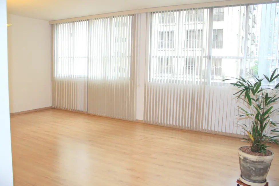Apartamento com 3 quartos à venda, 198m2 em Jardim Paulista, São Paulo - SP - imagem 1 Foto 1 de Apartamento com 3 quartos à venda, 198m2 em Jardim Paulista, São Paulo - SP