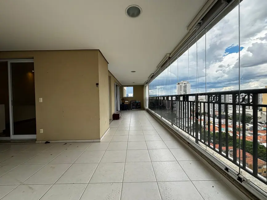 Foto 3 de Apartamento com 3 quartos à venda, 223m2 em Vila Romana, São Paulo - SP