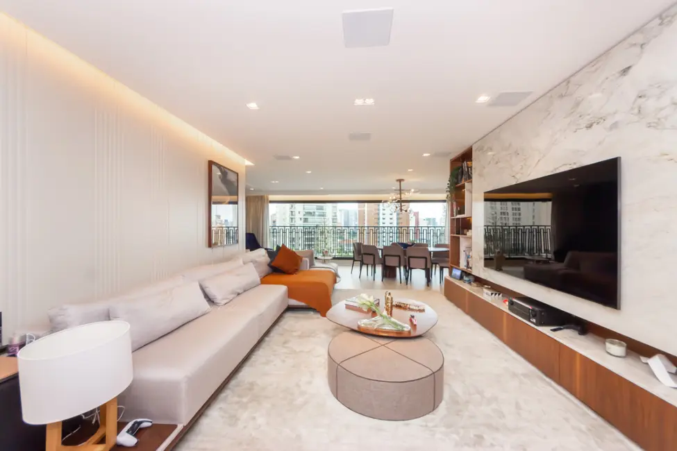 Foto 3 de Apartamento com 4 quartos à venda, 206m2 em Vila Mariana, São Paulo - SP