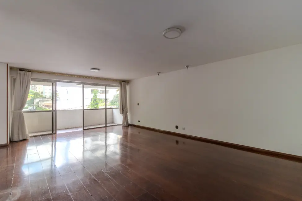 Foto 2 de Apartamento com 3 quartos à venda, 241m2 em Aclimação, São Paulo - SP