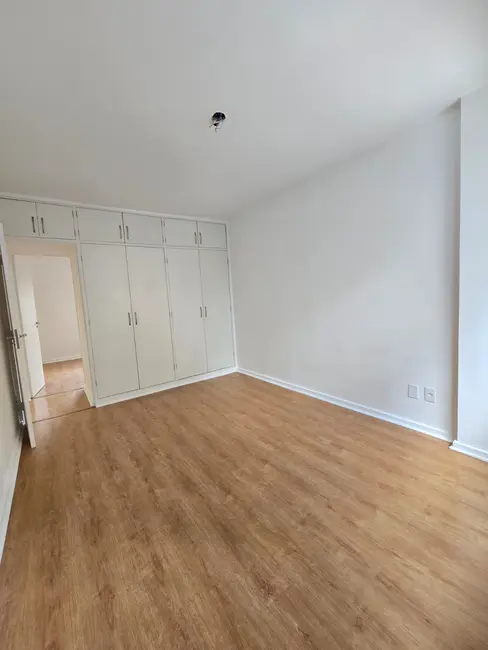 Apartamento com 2 quartos à venda, 78m2 em Moema, São Paulo - SP - imagem 3 Foto 3 de Apartamento com 2 quartos à venda, 78m2 em Moema, São Paulo - SP