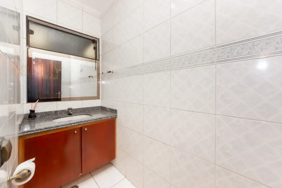 Foto 4 de Sobrado com 4 quartos à venda, 340m2 em Jardim Londrina, São Paulo - SP