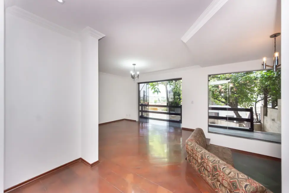 Foto 8 de Sobrado com 4 quartos à venda, 340m2 em Jardim Londrina, São Paulo - SP