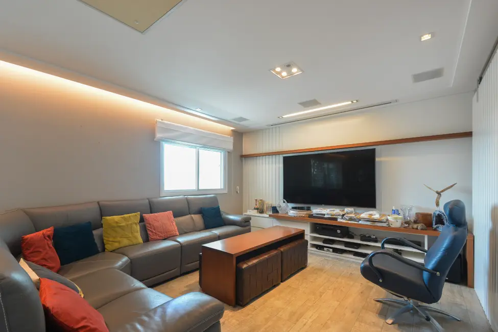 Foto 3 de Apartamento com 3 quartos à venda, 205m2 em Saúde, São Paulo - SP