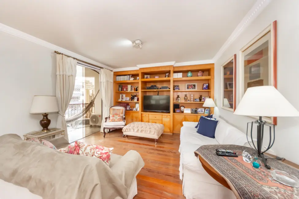 Foto 9 de Apartamento com 4 quartos à venda, 458m2 em Real Parque, São Paulo - SP
