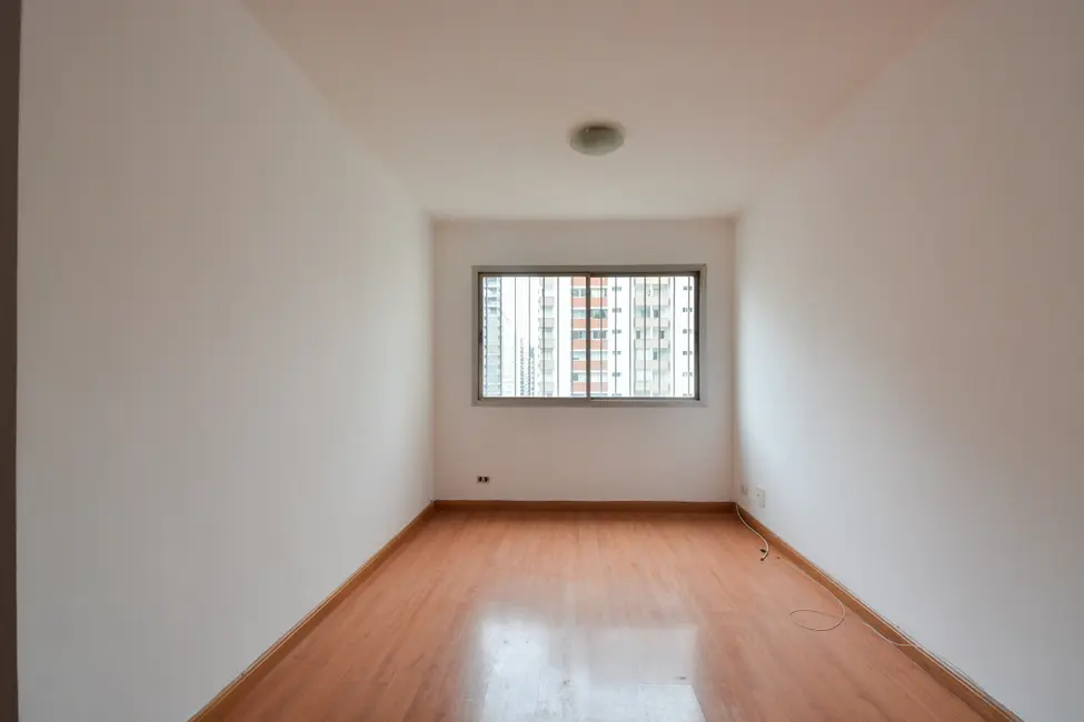 Foto 4 de Apartamento com 3 quartos à venda, 82m2 em Moema, São Paulo - SP