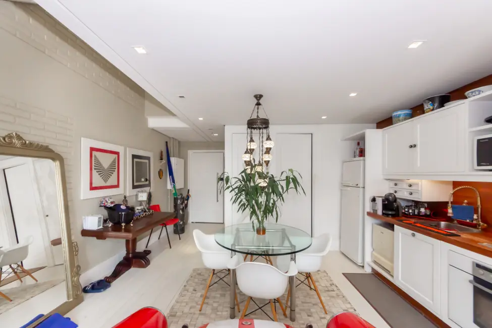 Foto 4 de Cobertura com 2 quartos à venda, 110m2 em Cerqueira César, São Paulo - SP