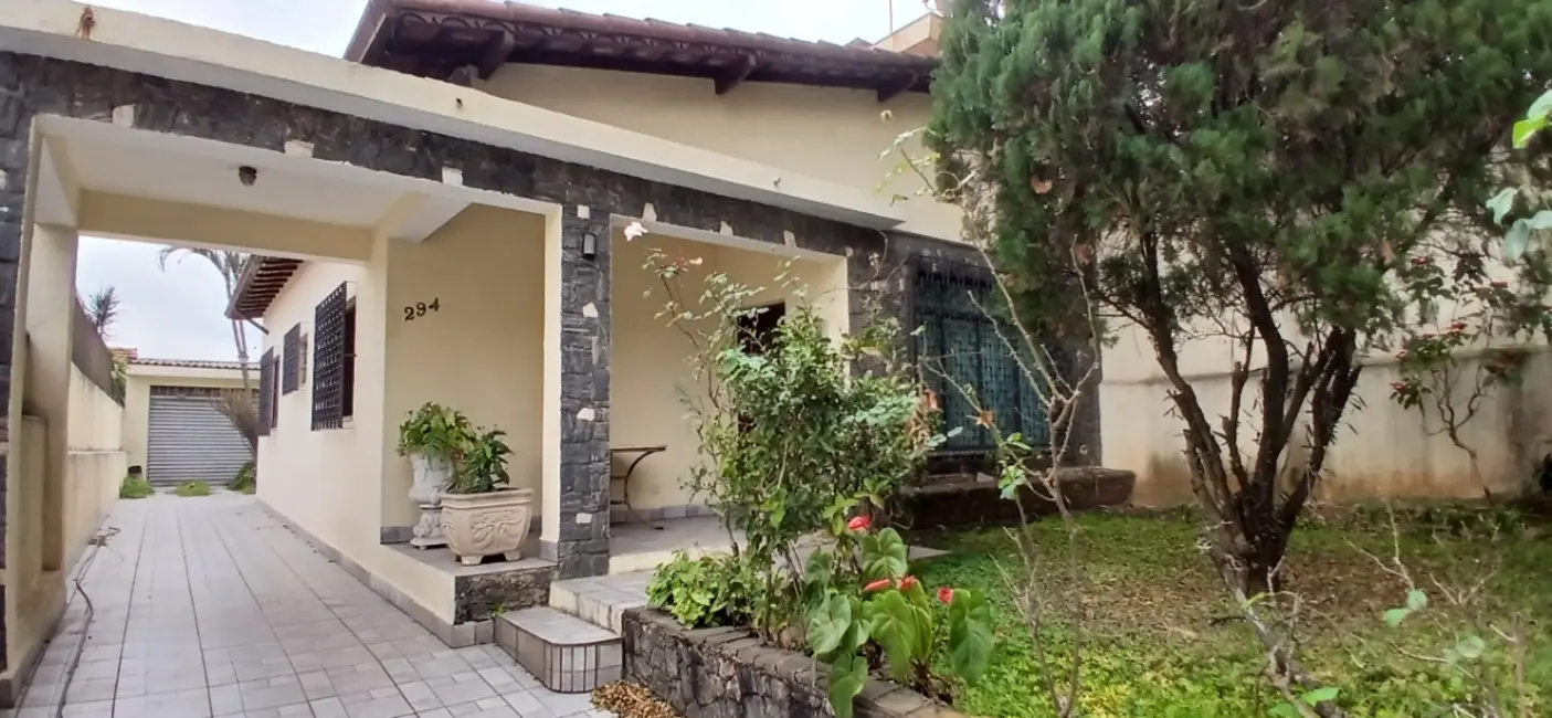 Foto 2 de Casa com 3 quartos à venda, 146m2 em Vila Alexandria, São Paulo - SP