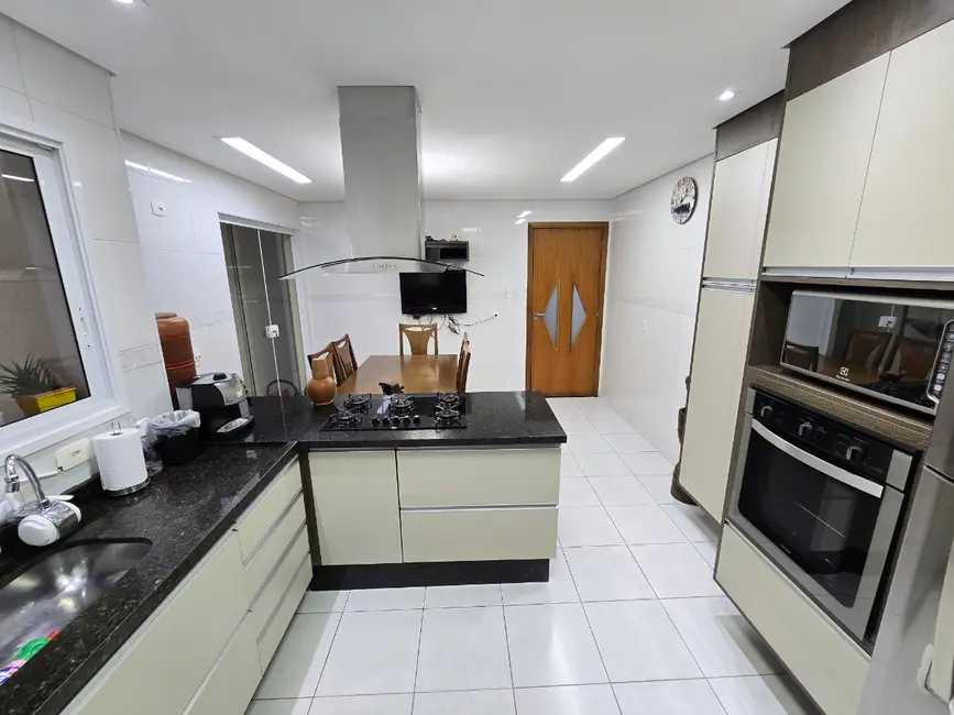 Foto 9 de Casa com 3 quartos à venda, 144m2 em Vila Mazzei, São Paulo - SP