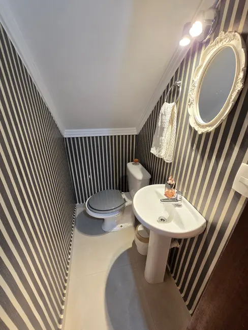 Foto 4 de Casa com 3 quartos à venda, 144m2 em Vila Mazzei, São Paulo - SP