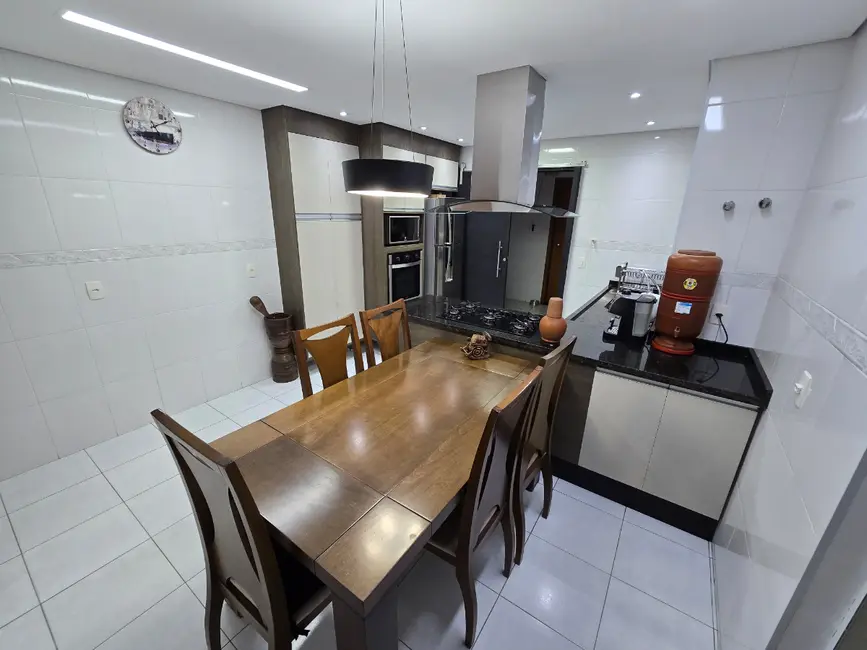 Foto 6 de Casa com 3 quartos à venda, 144m2 em Vila Mazzei, São Paulo - SP