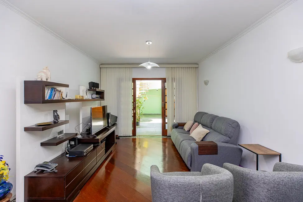 Foto 3 de Sobrado com 3 quartos à venda, 196m2 em Vila Romano, São Paulo - SP