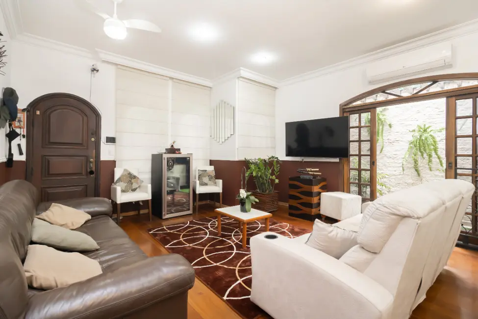 Foto 9 de Casa com 2 quartos à venda, 149m2 em Vila Vitório Mazzei, São Paulo - SP