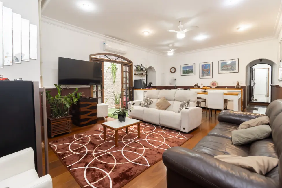 Foto 7 de Casa com 2 quartos à venda, 149m2 em Vila Vitório Mazzei, São Paulo - SP