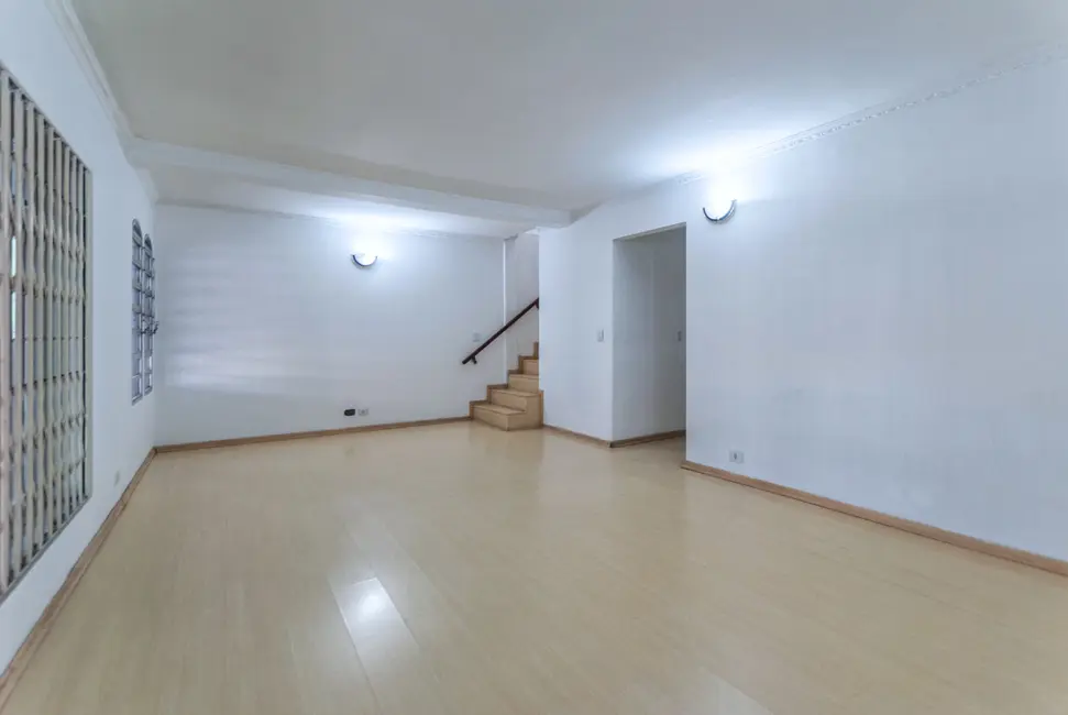 Casa com 3 quartos à venda, 309m2 em Jardim Maristela, São Paulo - SP - imagem 1 Foto 1 de Casa com 3 quartos à venda, 309m2 em Jardim Maristela, São Paulo - SP