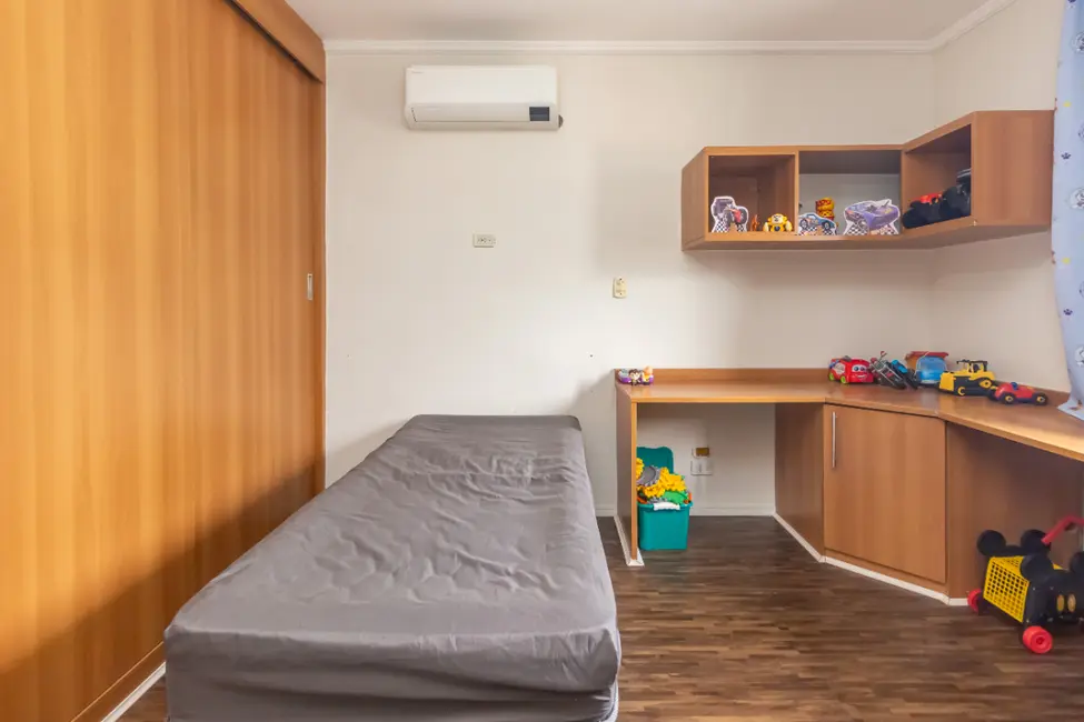 Foto 6 de Casa com 3 quartos à venda, 222m2 em Parque São Domingos, São Paulo - SP