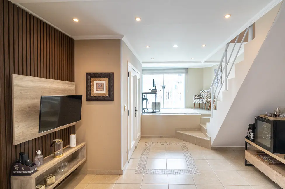 Sobrado com 3 quartos à venda, 280m2 em Freguesia do Ó, São Paulo - SP - imagem 5 Foto 5 de Sobrado com 3 quartos à venda, 280m2 em Freguesia do Ó, São Paulo - SP