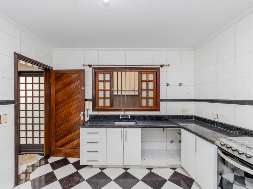 Foto 5 de Sobrado com 3 quartos à venda, 285m2 em Parque São Domingos, São Paulo - SP