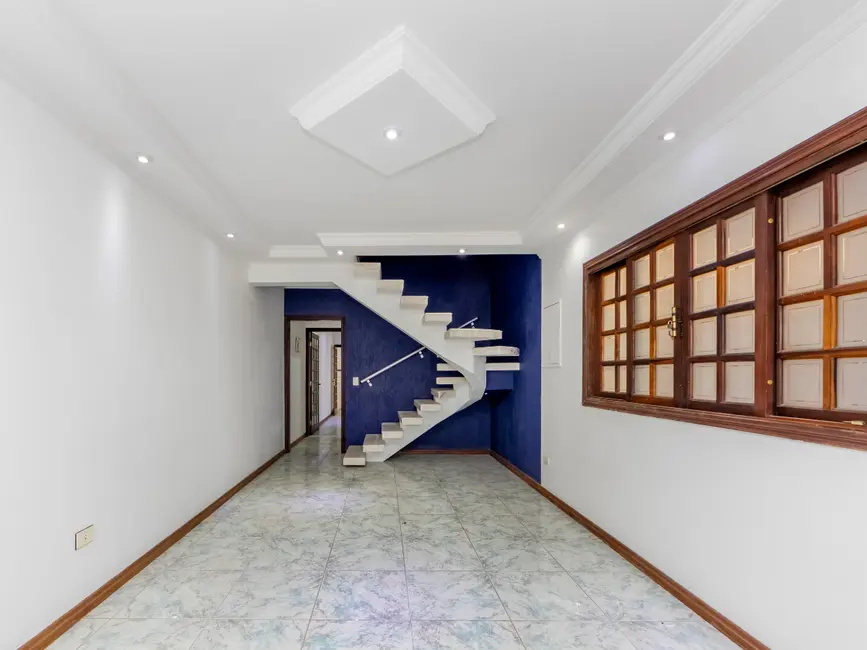 Foto 2 de Sobrado com 3 quartos à venda, 285m2 em Parque São Domingos, São Paulo - SP