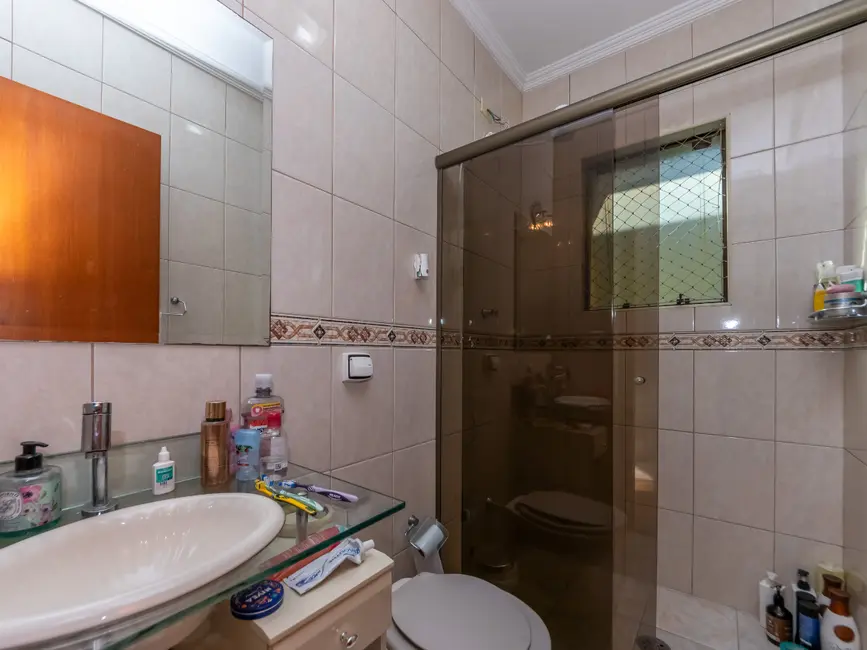 Foto 7 de Casa com 3 quartos à venda, 216m2 em Parque São Domingos, São Paulo - SP