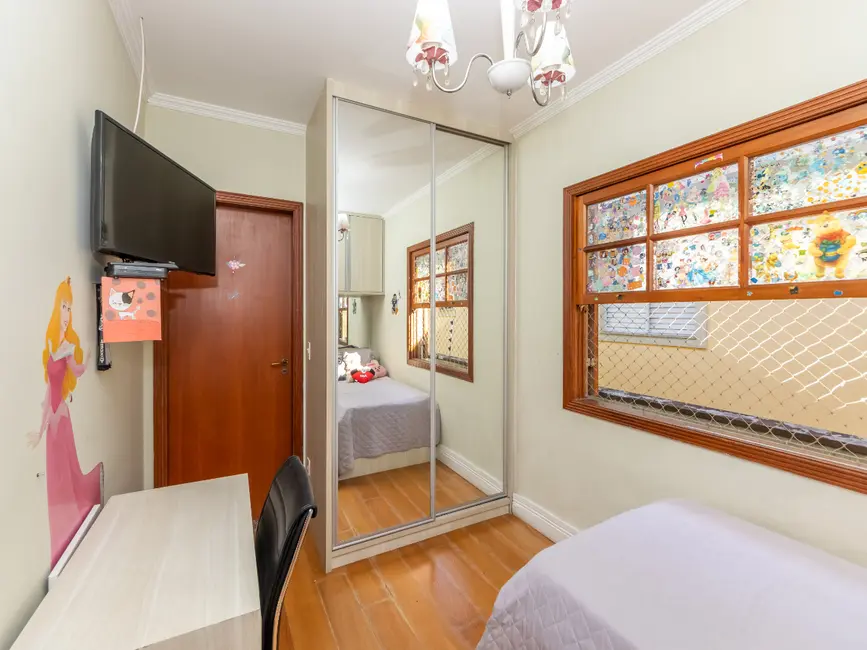 Foto 6 de Casa com 3 quartos à venda, 216m2 em Parque São Domingos, São Paulo - SP